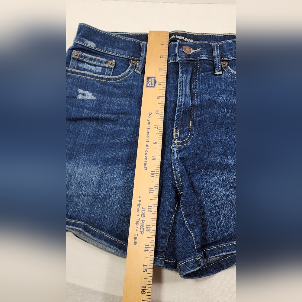 ❤️ CALVIN KLEIN JEANS WOMEN'S DISTRESSED DENIM HIGH RISE STRETCH SHORTS SIZE 28❤ - Picture 4 of 11